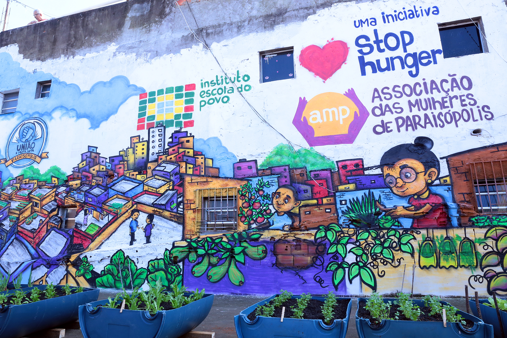 Instituto STOP Hunger lança horta comunitária em Paraisópolis